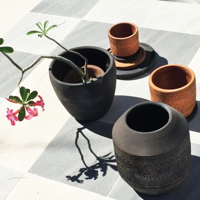 536-red-slab-pottery-at-fame